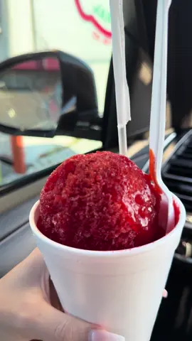 Came to try the famous chamoyadas! 🤩 10/10🍧👅 #rgv #956rgv #fyp 