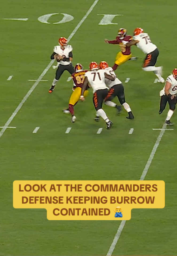 huge loss on the play 🫡 #washingtoncommanders #nfl @Washington Commanders 