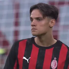 #samuelericci #ricci                                                 #ricci #richie #ريتشي                                                                  #Milan #milano #explore                                                           #fyp #acmilan #acmilanfans 