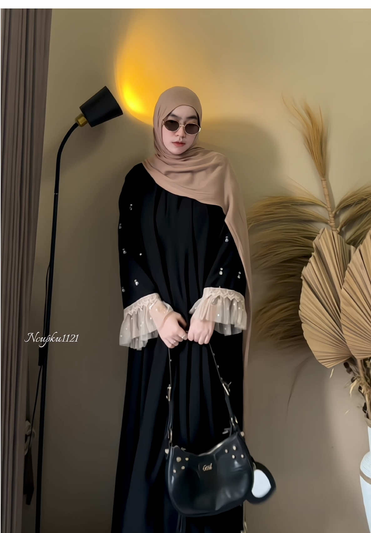 Cantiknya 🫶🏻🖤 #abaya #abayastyle #abayagirls #abayamurah 