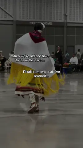 After wishing I could have been like all these young girls that have been dancing all their lives, I  decided one day to start practicing in my room and living room hoping one day I would be able to dance out in the arbor. I spent the time and dedication these past years to work on making my entire regalia, and the countless hours of hard work finally came to completion. Though the first time I danced in the arena wasn’t how I hoped it would be, im still so thankful to look back and see how far ive come, and that girl dancing in her living room wishing she could have beautiful regalia to dance in #dancer #regalia#native#oldstylefancy #oklahoma