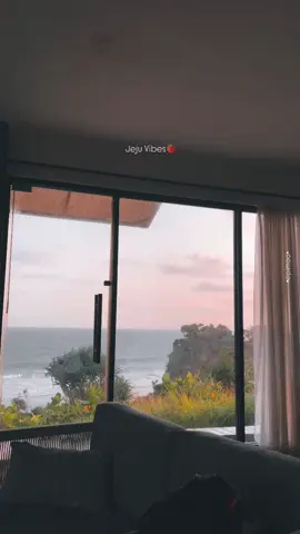 Jeju Vibes🍓 #beach #sea #vitaminsea #jeju #staycation #fypシ゚ #relax #villa #seaview #sunset #vacations 