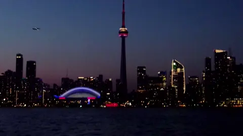 Who wants to buy me a condo in Toronto #partynextdoor #toronto #fyp #breakfromtoronto 