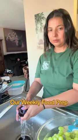 Food prepping has helped me out SO much during the week! I don’t always do it but when I do it’s a lifesaver 😮‍💨 #weeklyprep #myhelper #fridgerestock #foodprepping #momlife  