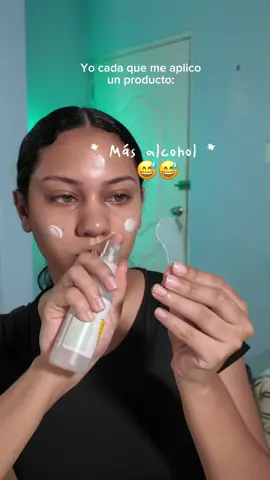 Es que no lo puedo evitar siempre tengo que desinfectar las boquillas de los productos 🤣🤣 #desinfeccion #skincareroutine #samu #beautyhacks #beautytips 