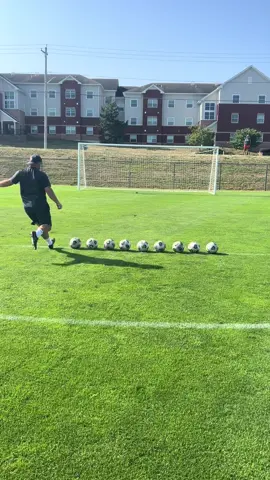 #Soccer #soccerboy #soccertiktok #soccergirl 