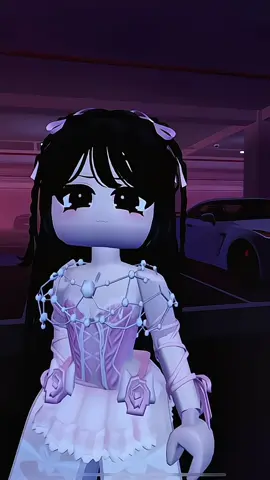 Estaba muy bueno el trend como para dejarlo pasar, quieren tuto? || perdon la hora pero esta semana subiré video mas tarde   game: hype Dance:parking lot trend Cd:@chroma  Tags: #roblox #robloxedit #trend #lentejas #sunn 
