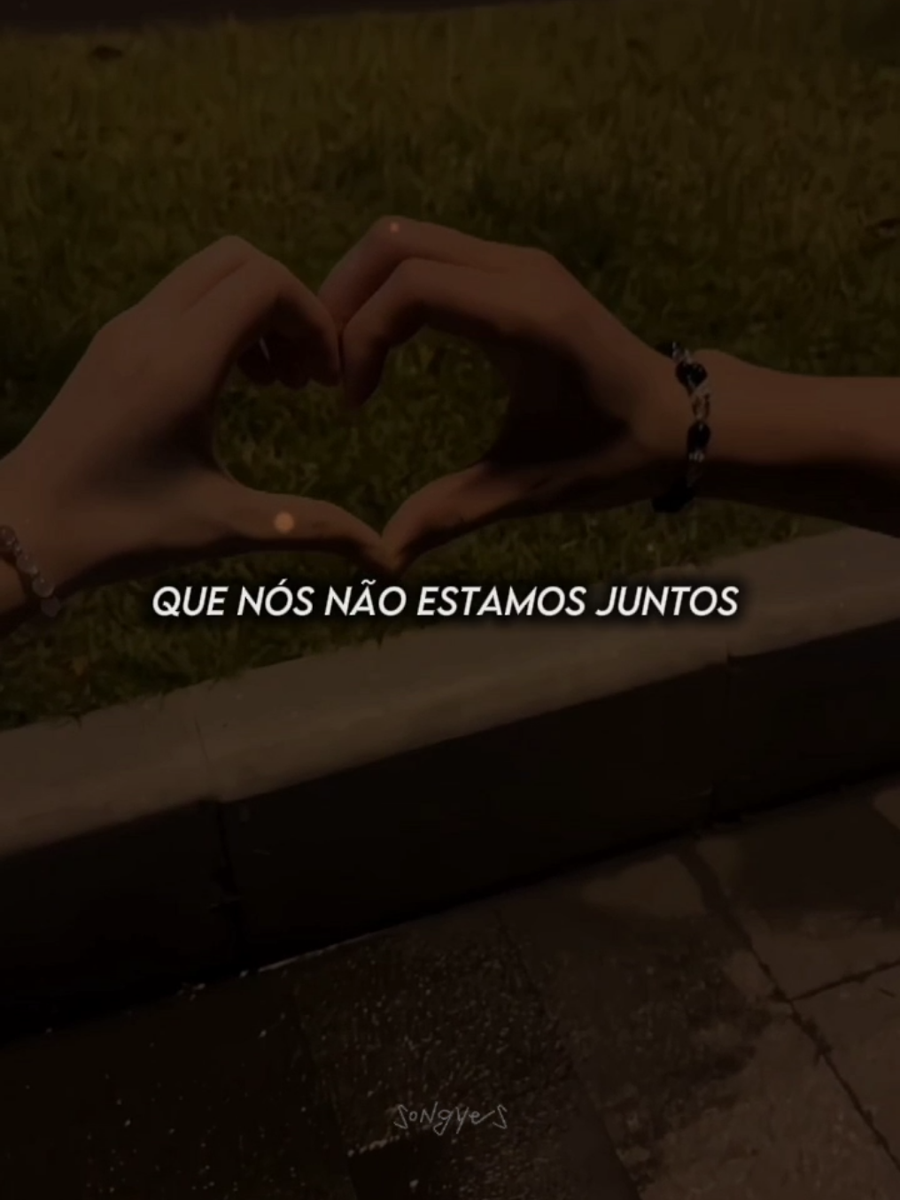 e eu estou tipo...  * * * #babyjustinbieber #lyrics_songs #fyp