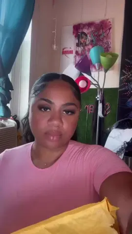 @NailedbyMaryn unbox these new custom press on nails 💅 by this amazing nail tech !! She now has her products on TikTok shop! LINK IN HER BIO 🤏🏽🙂‍↔️💞 #nailtech #pressonnails #nailsvideotutorial 