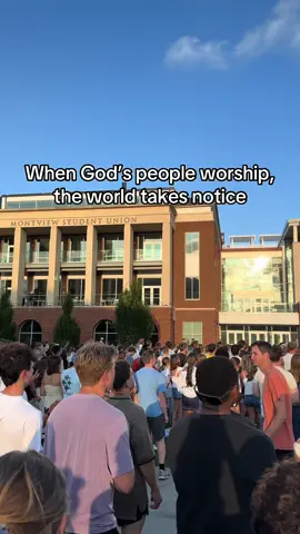 Liberty University Loves Jesus! #libertyuniversity #worship #college #firstdayofschool 