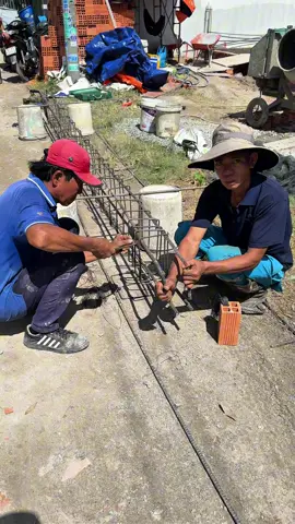 Hai chú ơi