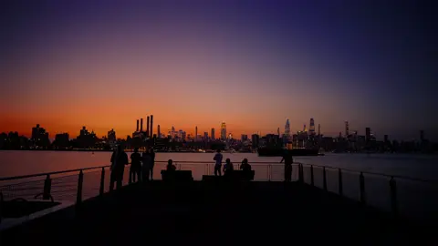 A dream?  #sonyalpha #cinematic #cinematography #dji #aesthetic #film #filmtok #bladerunner2049 #sunset #colorgrading #newyorkcity #chicago 