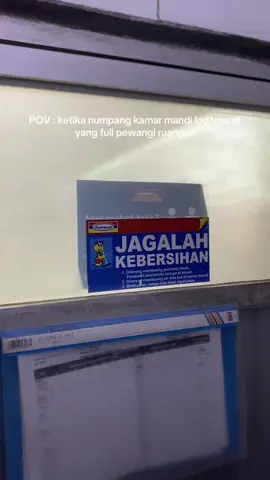 Mentang-mentang jualan kamar mandi sekecil ini dikasih pengharum sampe 5 biji #pengharumruangan #toiletindomaret #indomaret 