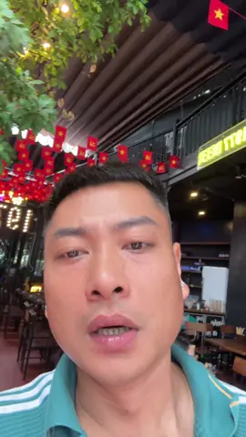 Bán ăn sáng sợ nhất mưa gió 🤭 #999cachxintienvk #vkckhaihuoc #giadinhkunkenkin 