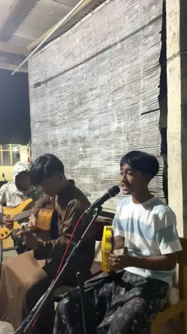 Cantik (cover musisi desa)