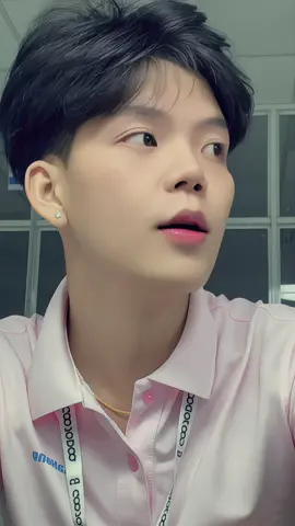 Ai làm em khóc nữa rồi..