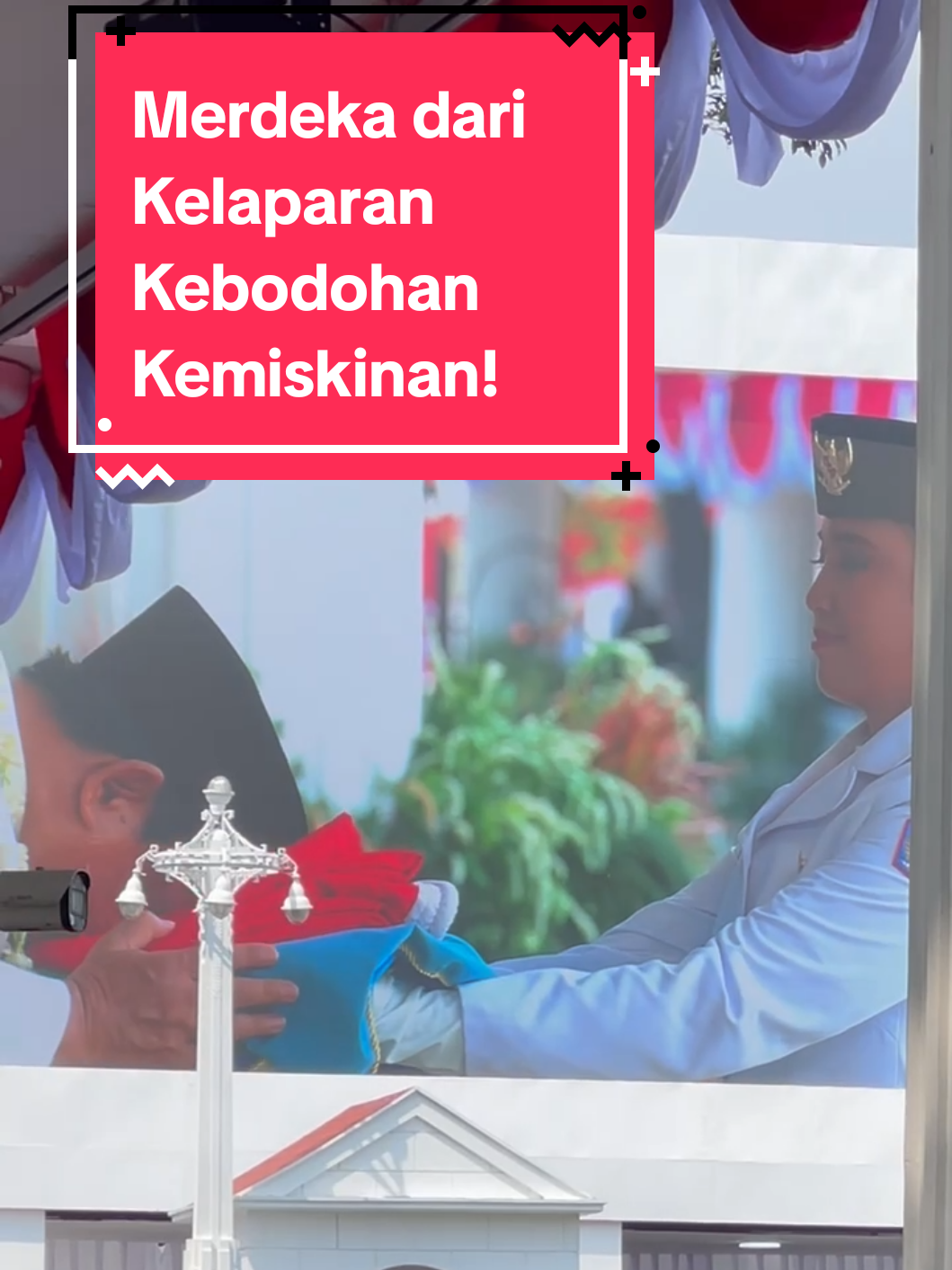 Ketum Verfu @zul.hasan, Mas Dewan Verrell, UKP Bidang Pariwisata @Zita Anjani & Ketua Fraksi PAN @putri_zulhas menggunakan pakaian adat menghadiri Upacara 17 Agustus di Istana Negara 🇮🇩 #zulkiflihasan #HUTPAN #partaiamanatnasional #HUT80RI #verfu 