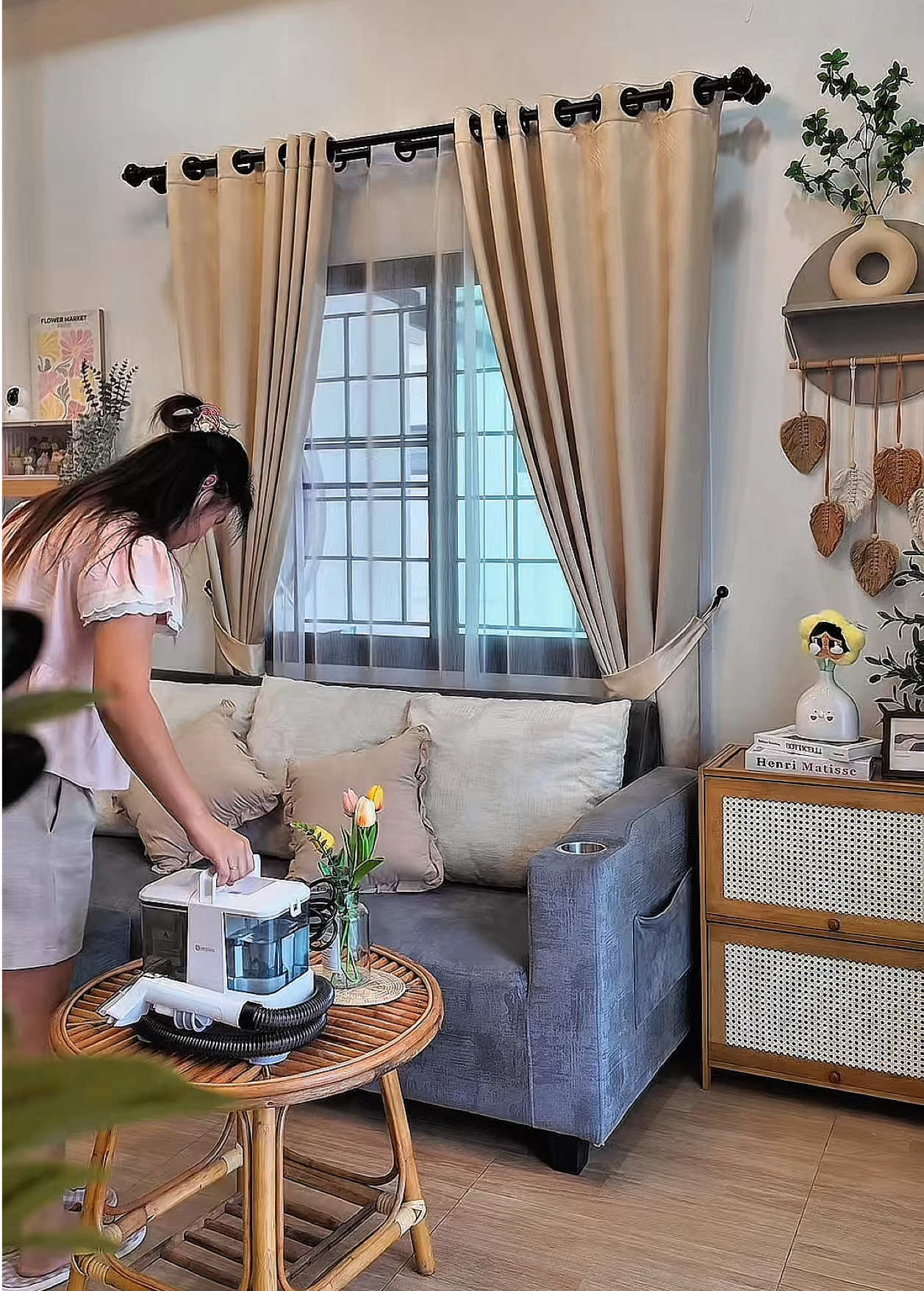 โซฟาหมอง ฝุ่นเพียบ มาทำความสะอาดโซฟา ด้วย เครื่องซักพรมและโซฟา จากsimplus ตัวเดียวจบ  ดูดแรง+ แห้งไวในขั้นตอนเดียว 🛋️✨ @Homesplus.th   #ทําความสะอาดโซฟา #งานบ้านที่รัก #ทําesplusTH #simplusth #mcnwinbegin 