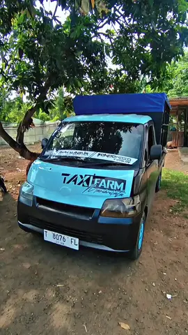 blue black melintas lagi boloo🚀#taxifarm #taxifarmbondowoso #taxifarmlintasjawa 