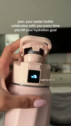 my h20 accountability buddy 🥹🎀 #fypシ #smartwaterbottle #waterbottlereview #hydrated #tiktokshop  