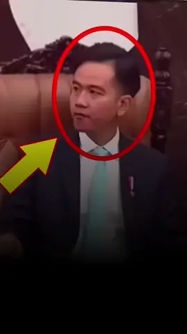 YANG DIATAS BERJOGET SEPERTI TIDAK TAU APA YANG TERJADI DENGAN NEGARA, SEDANGKAN RAKYAT DIBAWAH GONJANG GANJING MINTA KEADILAN, DASAR SETAN... #fyp #dpr #mpr #prabowo #gibran 