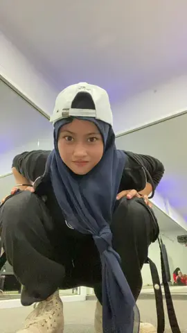 sosok asli penghuni rosbloxx🤓 dc: @Alief 🔥 #dance #roblox #rosblox #dancer #bocilroblox 