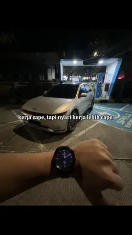 lebih cape lagi kalau mobilnya abis batre pas tengah malem 😭                                                                    #fyp #fypシ #fypシ゚viral #berandatiktok #hyundaiioniq5 
