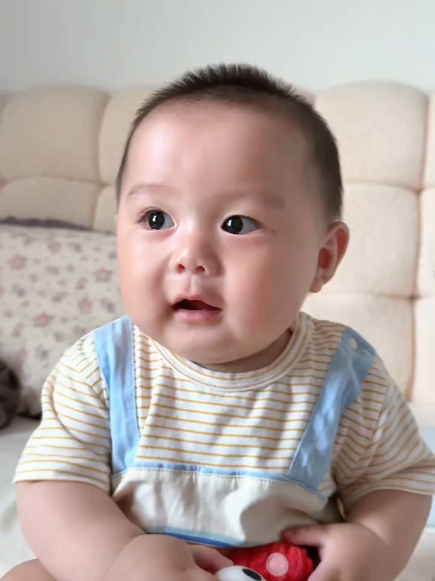 #เด็กน้อยอารมณ์ดี #เด็กน้อยน่ารักๆ #เด็กน่ารัก #คลิปเด็กน่ารักๆ #ต้าวแก้มอ้วน 