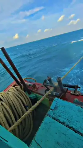laki-laki dengan adegan bahayanya 🔥😁#cantrangtegal #nelayanindonesia #salamsatuangkar⚓ #fpyシ 