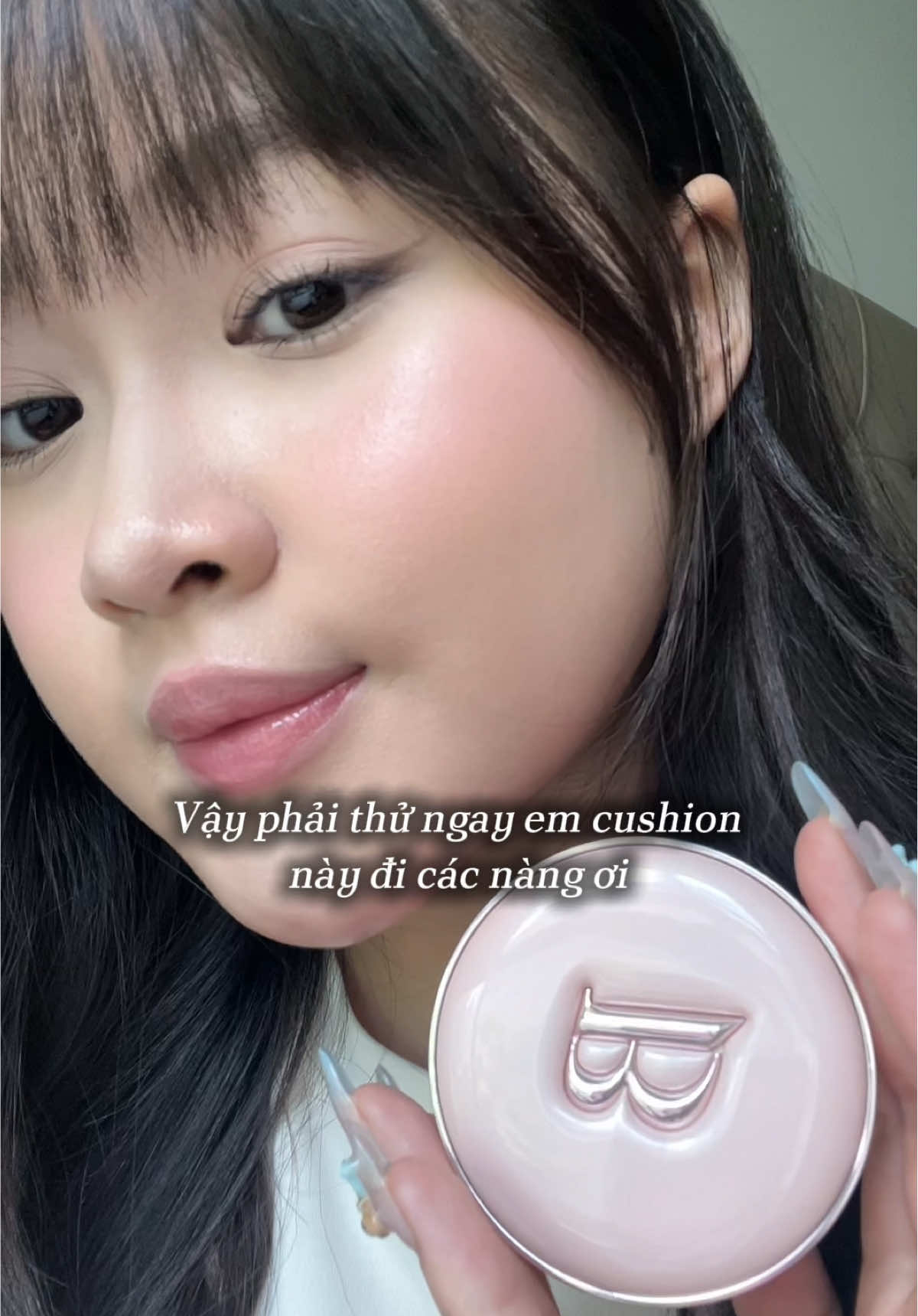 Dewy makeup look with high coverage 🤌🏻🩷~ #BanilaCoVN #PinkCushionbanilaco #makeup #dewyskin #dewymakeuplook 