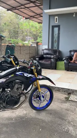 Meuning ngene#crfherexstyle #supermotoherexstyle #surex #surexgank #crf 