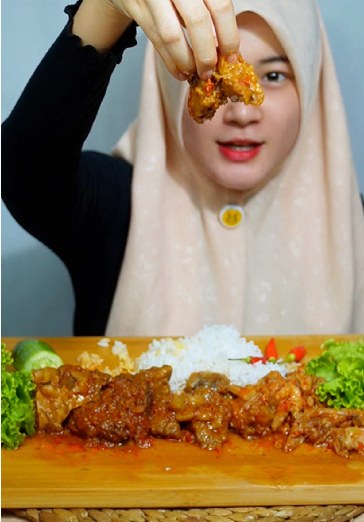 oohhh ternyata gini rasanya koyor… #inicia #iniciamukbang #asmr #mukbang #mercon 