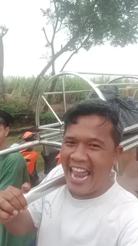 hampura Ustd🙏🙏🙏 aga pakta saeutik.... nu sok ngagotong nu maot mh jelema tukang mabok jeung tukang judi... 