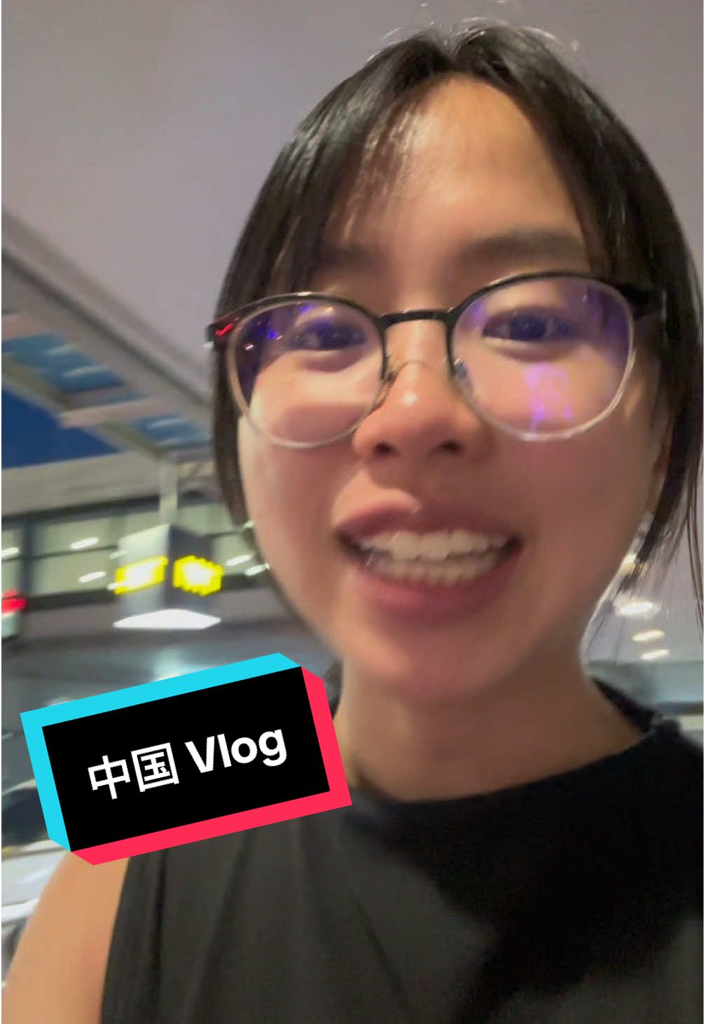 Feeling hella Chinese (don’t judge my extremely limited Mandarin though) #china #chinese #shanghai #Vlog #nihao