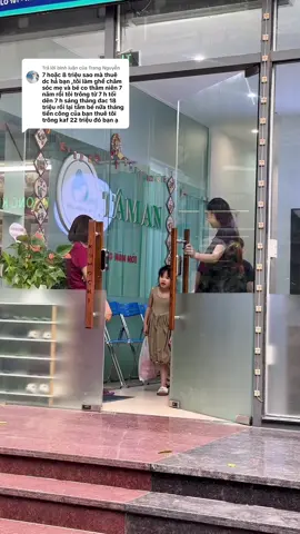 Trả lời @Trang Nguyễn Nói chung VĐ lương thì cũng vô cùng nha bạn.. Tuỳ vào mỗi cô họ nhận cv làm, có thể thấp với người này nhưng lại là ổn định với người kia. còn m chắc chắn là k phải cứ người yc lương cao họ đã chăm được tốt cẩn thận và thái độ ok hơn những người mong mức lương bình thường ạ. thời buổi người khôn của khó, bất kì cv nào người đi tìm việc hay người chọn tuyển việc đều có những cơ hội và lựa chọn khác nhau miễn thấy phù hợp và thoái mái đôi bên là được ạ.M cũng sẽ nhận người m thấy phù hợp với cv nhà m, phù hợp với kih tế m có thể nhận thể thuê mà đôi bên thấy thoải mái mn nè.!. Chứ việc chăm con mình rất quan trọng nên chắc chắn nhận ai lv m cũng sẽ phải thoả thuận được đoii bên thấy thoái mái nhất, có lv cũng tạo cho bảo mẫu môi trường tình cảm hài hoà làm sao cho họ muốn gắn bó và yêu thương con mình thật sự, có tình cảm với con mình, k nhận thì thôi chứ đã nhận là m cũng cảm thấy họ hài lòng về chế độ đãi ngộ của nhà m rồi m mới yên tâm. chứ m cũng lo và cũng k thể lv lâu dài với ai mà nhận rồi xog trong quá trình lv lại đòi hỏi thêm cái này cái kia hay luôn nghĩ m lương thấp thì họ cũng k có chuyên tâm tốt với cv được.còn tính m nhân sự ở mảng kd mình còn hay thưởng các tháng thêm chứ k cứ lễ tết, miễn mn lv có tâm vun vén thì m cũng k để mn thiệt. đó là quan điểm tuyển người làm của m ah. còn theo dõi thấy b làm dv tắm bé, b còn trẻ, có chuyên môn chắc chắn b có yêu cầu của riêng bạn rồi ạ. m thì cũng đã đặt riêng gói tắm bé cả tháng rồi ạ.chứ k phải m yêu cầu cao và quá khoa học của cô bảo mẫu m sẽ tuyển đâu ạ.! nên có gì mn hoan hỉ nha..!và m chưa áp đặt gì cả về mức lương cả, vì đa phần m sẽ gặp mặt rồi thoả thuận ạ.! cám ơn b nhiều.#bùi_thị_thoan #ty_group #sonmaiia @Ngọc Linh @Y.SKIN HOUSE🏠 