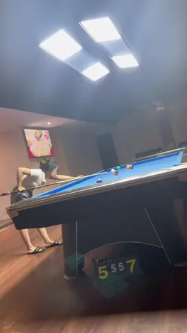 #CapCut moon maap masih belajar 😂 #billiards #pemulabilliard 🫣