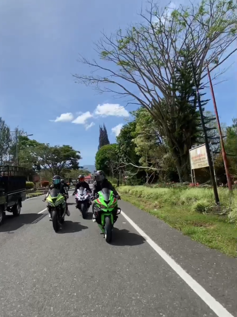 indah nya touring #zx25r #touring  #sunmori #fyp 