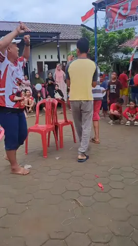 keseruan lomba Bapak bapak 17 an #17agustus #lomba17agustus #fyppppppppppppppppppppppp 