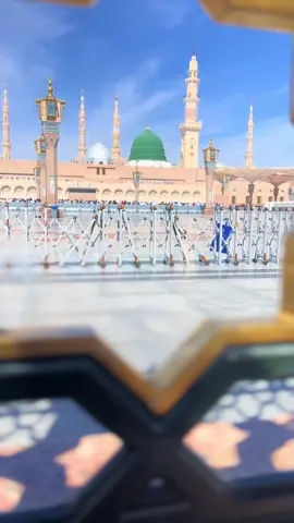 The Royal Clock Tower is an iconic landmark with breathtaking views both day and night 🌙 . . . #muslim #muslimtiktok #fyp #makkahmadinah🕋 #naatsharif 