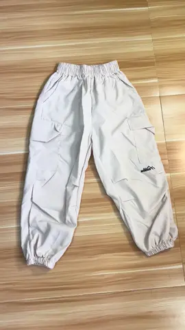 Napaka sulit neto ang ganda sa bata presko at kumportable . Maganda din sya pang school highly recommended Cargo Pants for kids. Kids cargo pants . Loose pants for kids🥰 #kidspants #cargopantsforkids #pantsforkids #loosepants #joggerpants 
