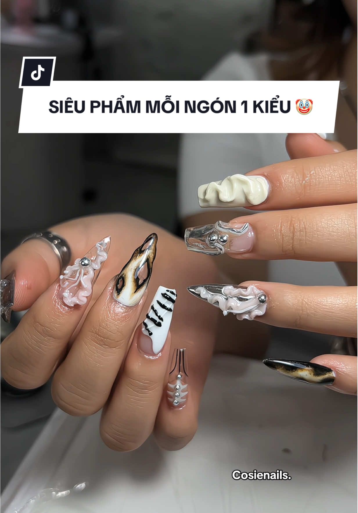 Ai rồi cũng khác thì tại sao 10 ngón tay phải giống? 😏 #cosienailstown #naildesigns #nailvideo #nailart #nailtech 