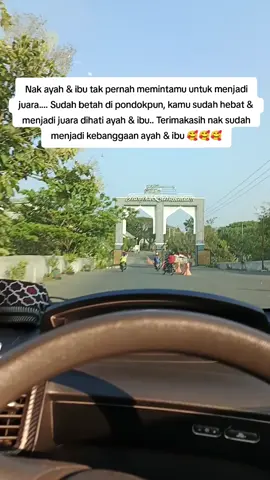 lagi kangen anak yg lagi mondok....  #ponpes #ponpesalfatahtemboro #mesjidputih #temboro #santri 