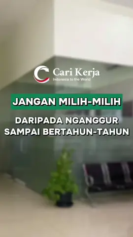 Daripada nganggur, mending coba terima dulu sambil kumpulin pengalaman‼️ Coba deh, apply via platform Cari Kerja. Tersedia beragam lowongan pekerjaan, mulai dari fresh graduate sampai yang berpengalaman👀✅ Download aplikasinya sekarang melalui App Store & Play Store. #CariKerja #LowonganKerja #RekrutmenAntiRibet #HRtools #JobPortalIndonesia