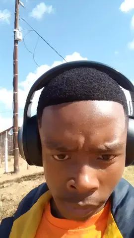 Guys if o dula Qwaqwa DM KHENZO o tseba mosebetsi
