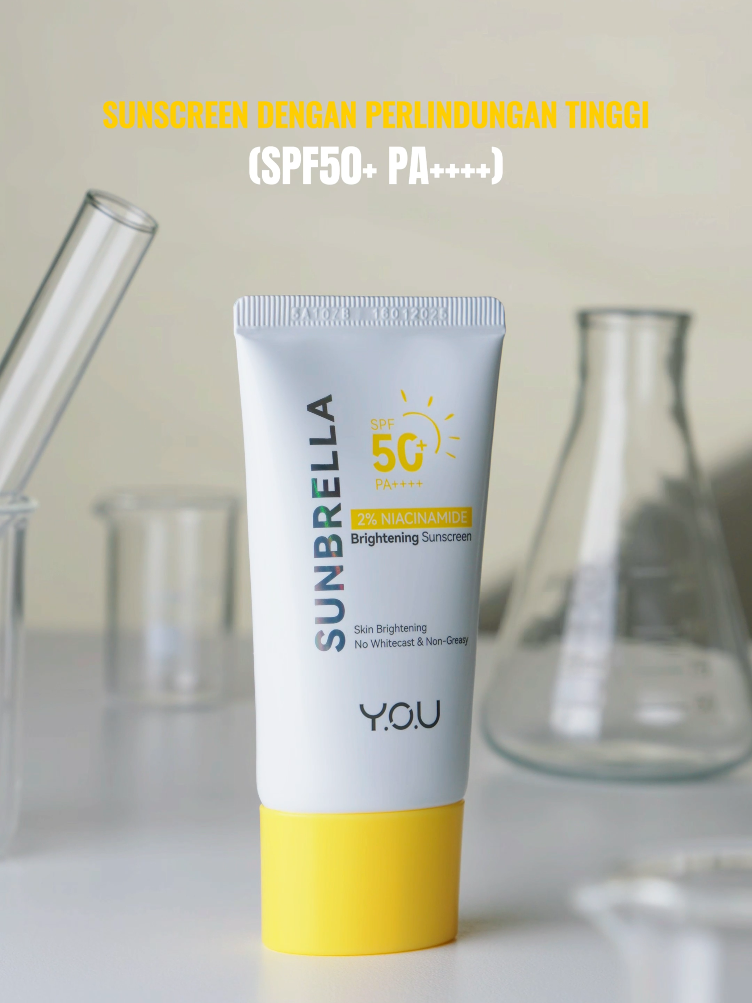 ☀️ Bukan sekadar sunscreen—Sunbrella hadir dengan perlindungan maksimal dari sinar UV, diperkaya 2% Niacinamide untuk mencerahkan sekaligus menenangkan kulit. Ringan, nyaman, dan bikin wajah tetap glowing sepanjang hari ✨ #sunbrellasunscreen #Sunbrella
