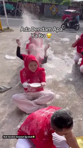 Ada dendam apa ya bu 😂😂 #soundviral #soundhoreg #fyppp #indonesia 