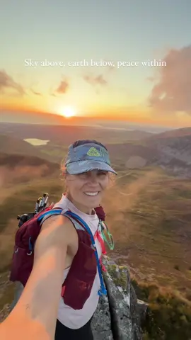 Trails in Wales hits differently. Sunset wonder in the mountains. Nantlle ridge. Not a sole to be seen. @Passenger #myescapism #roamerscollective