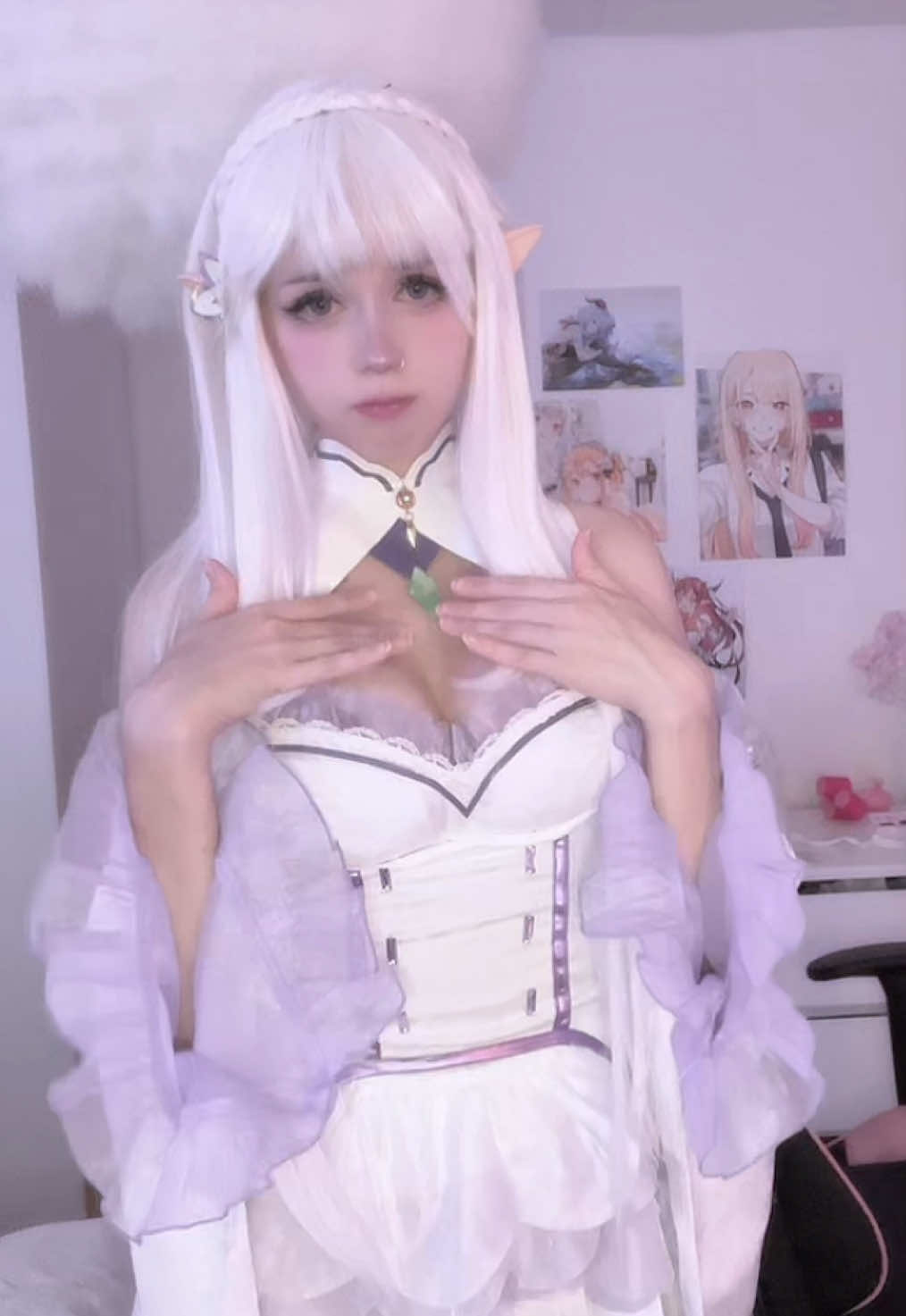 I luv this cosplay so muchhhh #emiliacosplay #emiliarezero #rezerocosplay 