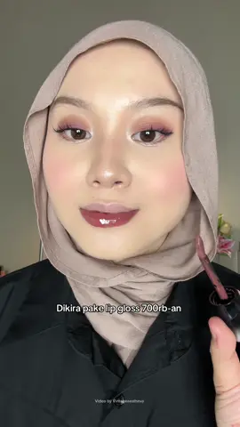 Padahal mah pake lip gloss time phoria shade dunara 🤭 #lipgloss 