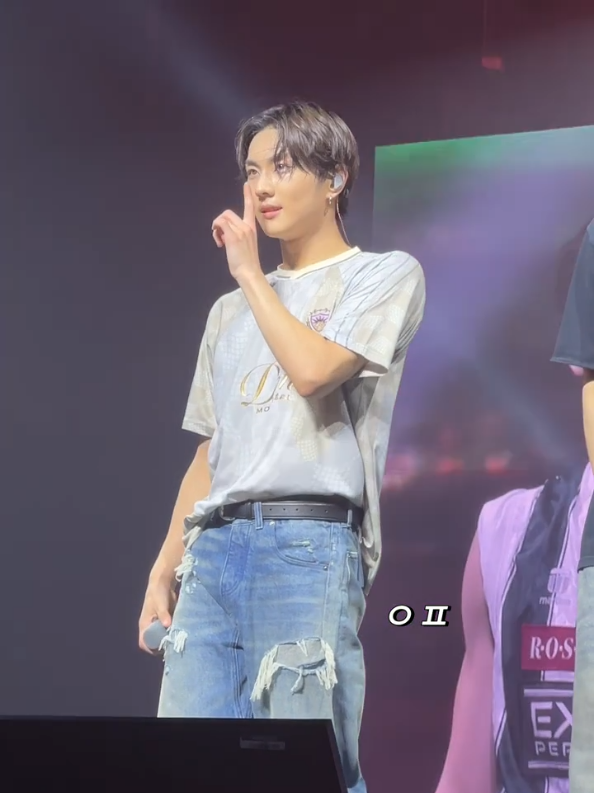 250806 SWEET VENOM  / #WALKTHELINE IN BELMONT PARK, NEW YORK D1  #JUNGWON #ENHYPEN 